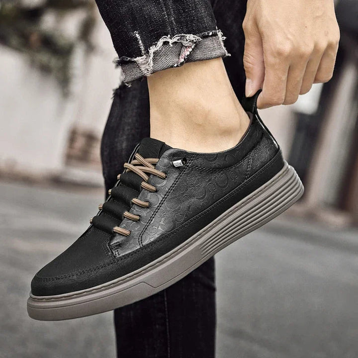 Urban Tempo - Textured Leather Sneakers - Bond Bristol